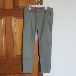 NWOT Green skinny Jeans
